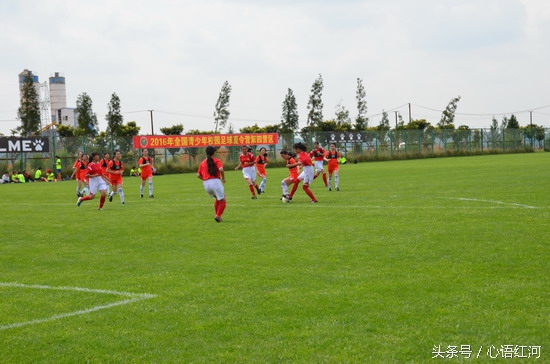 娉歌タ濂冲瓙瓒崇悆,浜戝崡鐪佸コ瀛愬垵涓冻鐞冮槦