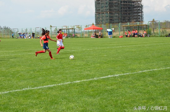 娉歌タ濂冲瓙瓒崇悆,浜戝崡鐪佸コ瀛愬垵涓冻鐞冮槦