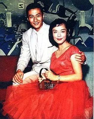 他曾风光不可一世，80岁杖朝之年抱得美人归，脾气仍然火爆