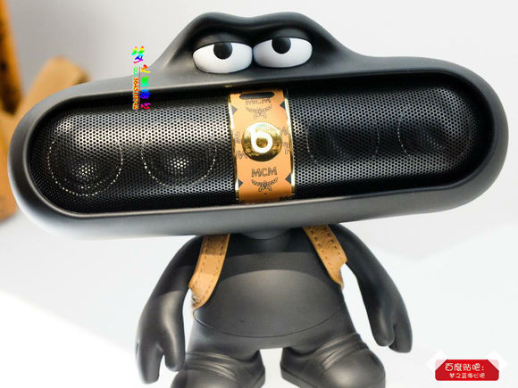 beats耳机皇室限量版,beats联名mcm耳机