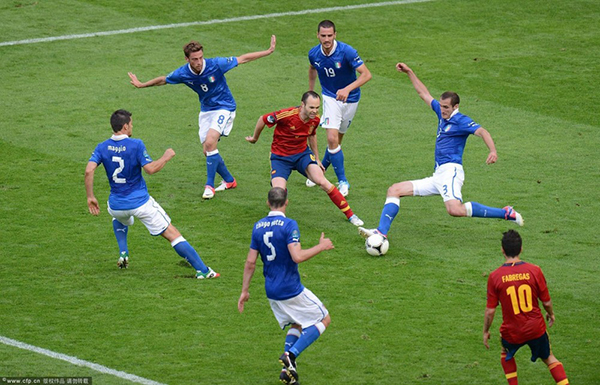 足坛11号战袍介绍,足坛历届冠军