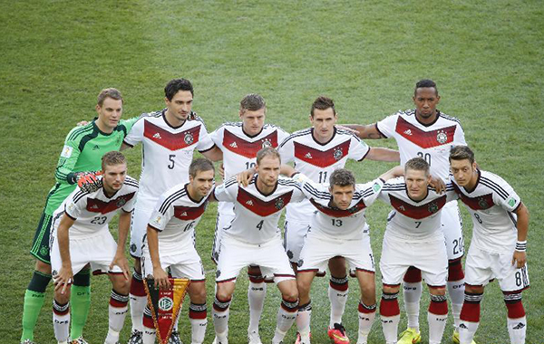 足坛11号战袍介绍,足坛历届冠军