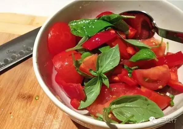 西餐里的那些“杂草”都是啥？一篇文章带你认识香草