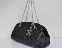 老外在中国不买假货了！他们发现了新“福利”