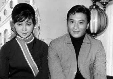 他曾风光不可一世，80岁杖朝之年抱得美人归，脾气仍然火爆