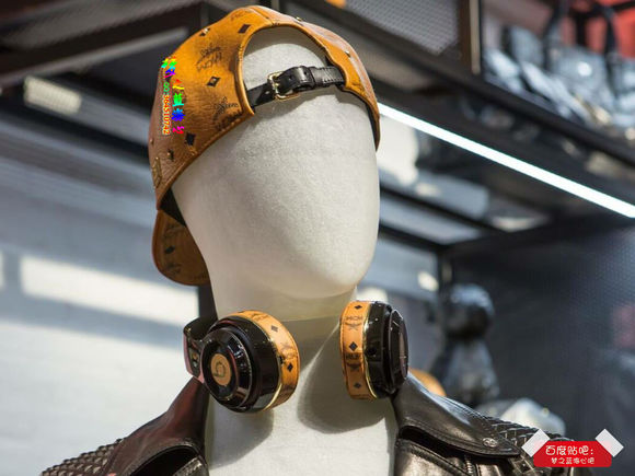 beats耳机皇室限量版,beats联名mcm耳机