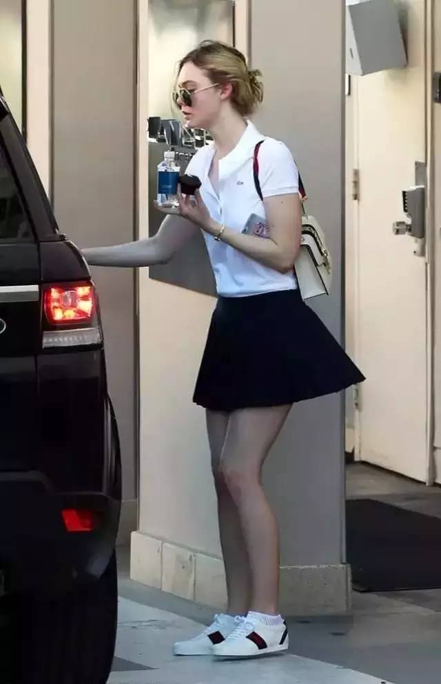 鑼冧紵鍜岃憶澶х埛缁忓吀鐗囨,钁涘ぇ鐖峰拰鑼冧紵鎼炵瑧鐗囨