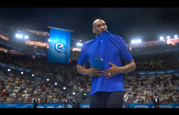 科比用大招助王祖蓝上演飞人式,科比帮中国队捡球