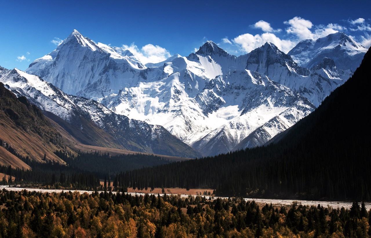 险过独库，美过101，伊犁还私藏着这样一条经典之路！