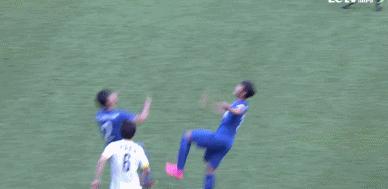 他是锋线杀手！一年废4人，爆头队友！球迷：有他中超能好？