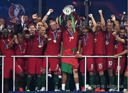 c罗从小展示出的天赋,c罗从一岁到33岁