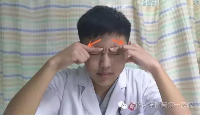 吹空调避免面瘫小技巧,吹空调面瘫嘴歪怎么治疗