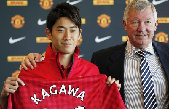 人称日本太空翼，被称亚洲最成功旅欧球员，却因女友差点迷失欧洲