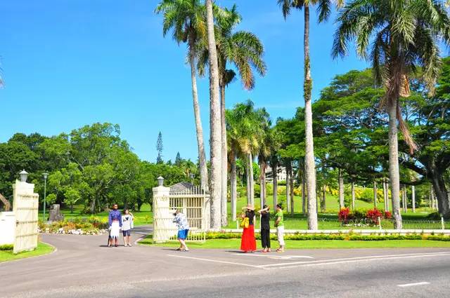 甯曞姵缇庢櫙娓歌,瑗垮お骞虫磱甯曞姵浜洪棿浠欏