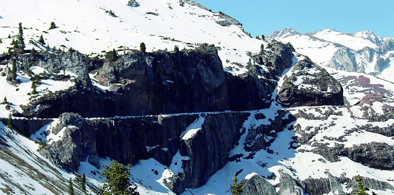 险过独库，美过101，伊犁还私藏着这样一条经典之路！