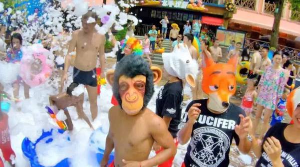 重庆暴雨一觉醒来看海,重庆暴雨看海