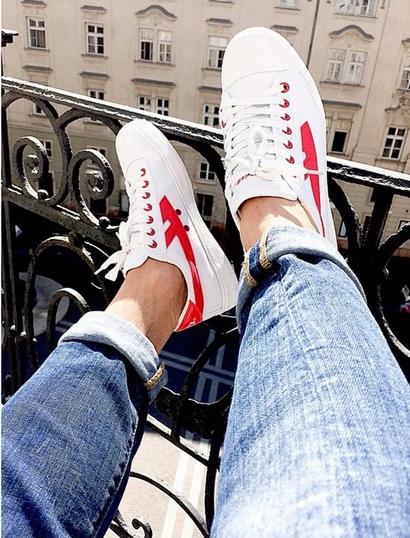 回力鞋70年代最经典的红白色,回力最火的五款老爹鞋渐变色