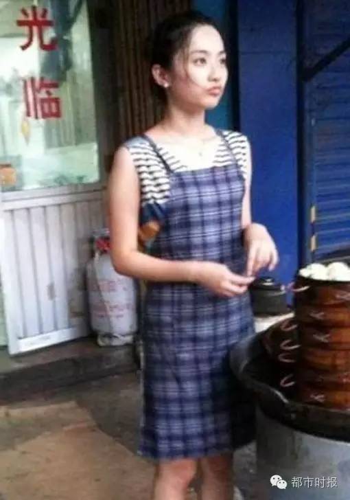 猪肉西施！篆新市场有个卖猪肉的90后老板娘美得不要不要的