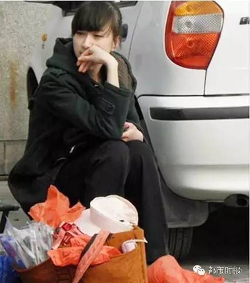 猪肉西施！篆新市场有个卖猪肉的90后老板娘美得不要不要的