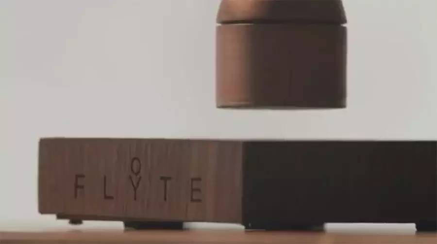 悬浮爱迪生灯,爱迪生灯泡还亮着