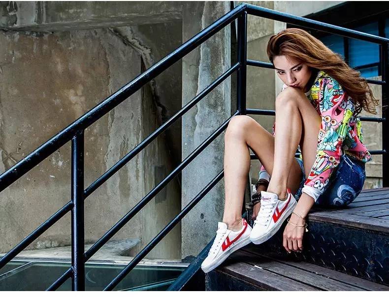 回力鞋70年代最经典的红白色,回力最火的五款老爹鞋渐变色