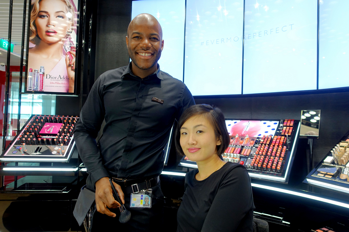 机场转机4小时时间能干啥,机场里无聊怎么办