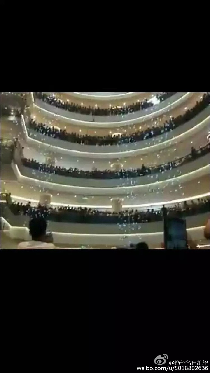 巨星韦德打路人球,篮球明星韦德冬天照片