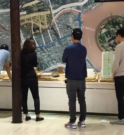 秒杀王思聪所有网红女友正牌“万达夫人”强势插入