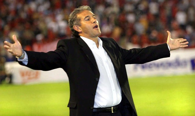 南美解放者杯欧洲举行,南美洲解放者杯足球赛往届冠军