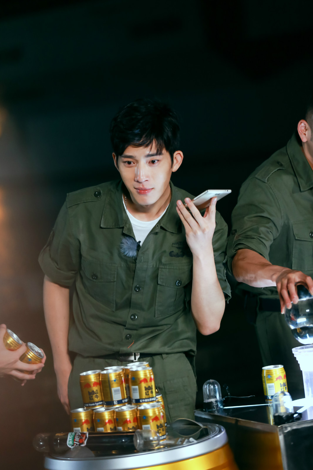 我们战斗吧王嘉尔恐高撒娇,我们战斗吧王嘉尔飞檐走壁