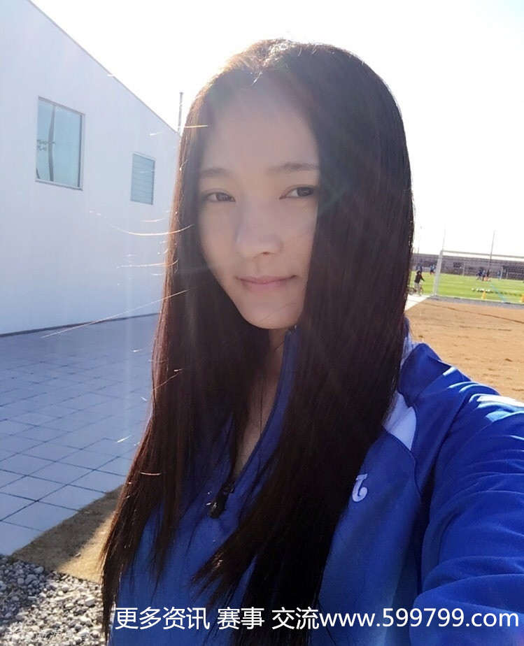 神似关晓彤的女高中生,关晓彤足球女孩