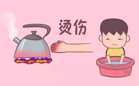 昆虫飞进耳朵里怎么才能弄出来,昆虫飞进耳朵怎么办