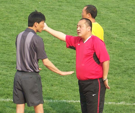 又见经典套路无论主教练是谁只要曹阳在他们都是傀儡