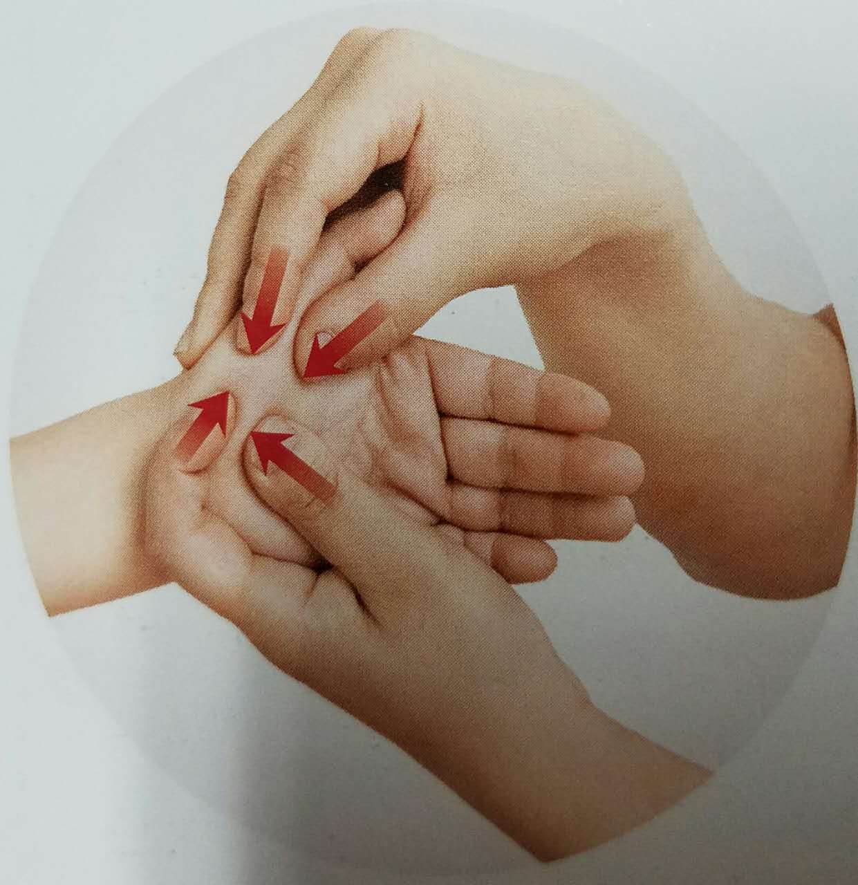 宝宝一直吐舌头吴医生,小儿推拿吐怎么推