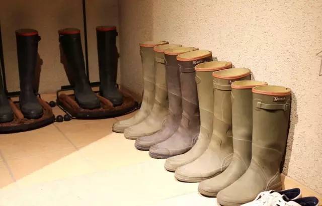 一次性雨衣变废为宝环保衣服,废弃雨衣不要扔学会这招超实用