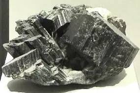 常见的岩石矿物标本图集名称,常见岩浆岩识别记录表