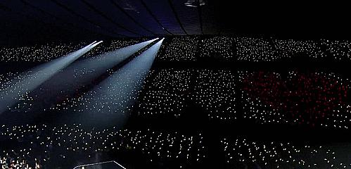 exo近期表演咆哮,exo最近一次合体跳舞