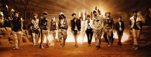 exo近期表演咆哮,exo最近一次合体跳舞