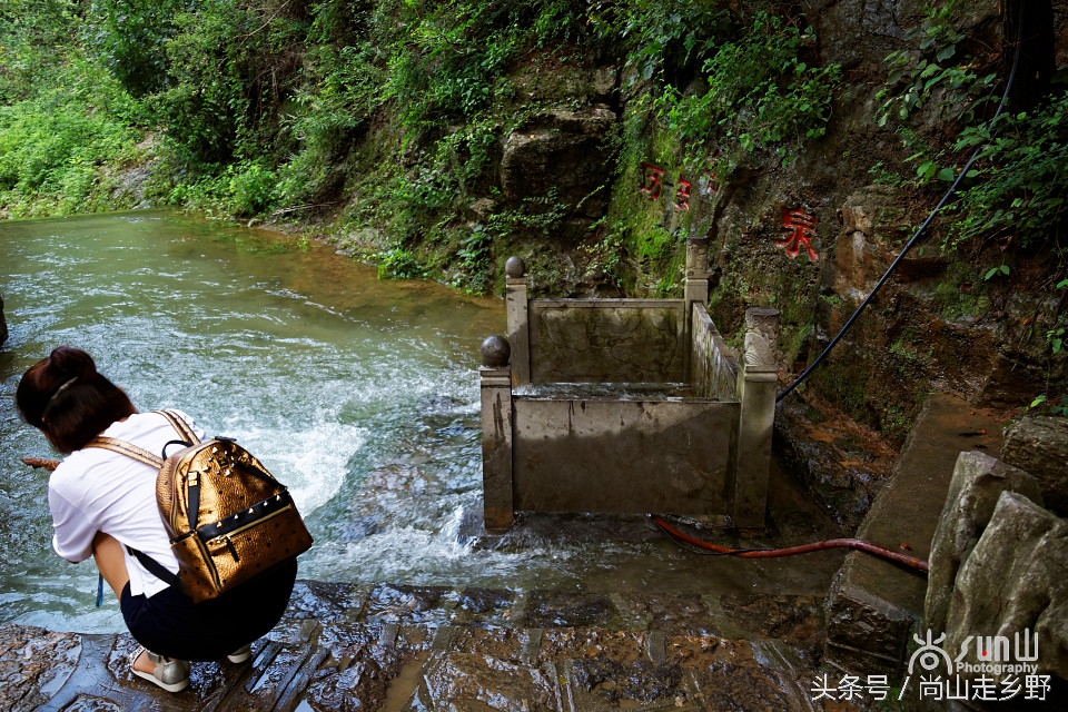 济南一处会打呼噜的泉，现鼾声正响，欢畅入耳，让人赞叹！