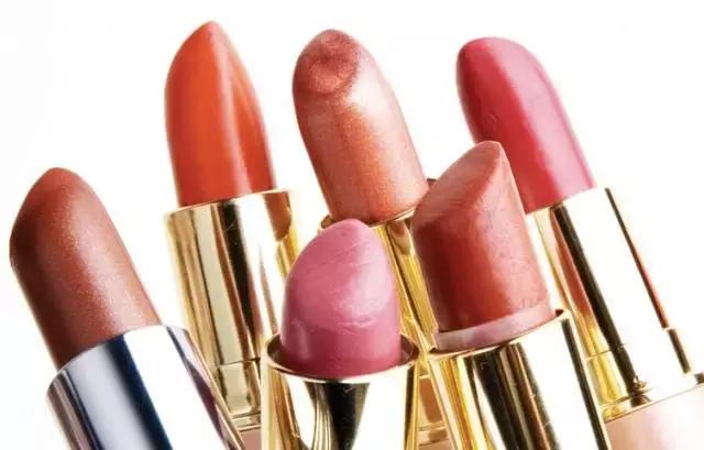 拯救唇膏大作战！3招轻松搞定唇膏折断、熔化尴尬问题！