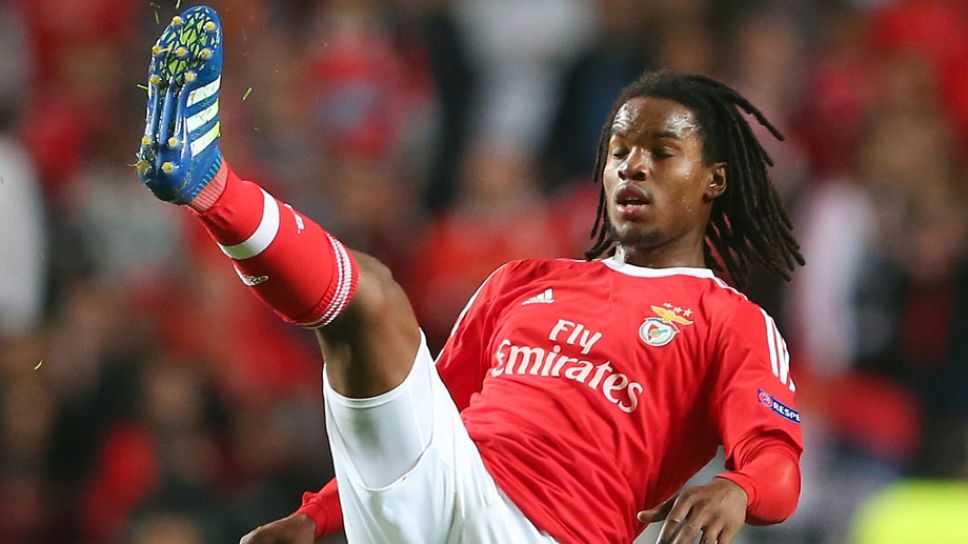 拜仁捧欧洲杯,拜仁参加欧洲杯