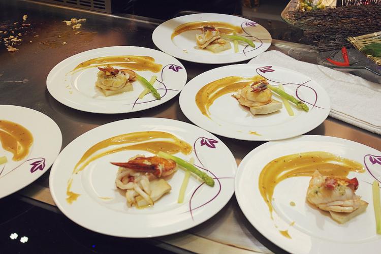 高端法式铁板烧三百多双人餐,人均6000铁板烧