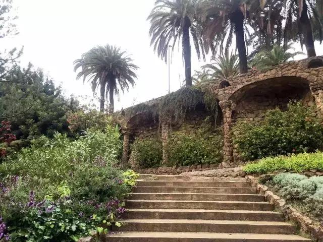 巴塞罗那自由行攻略,免费玩转西班牙马德里不思议