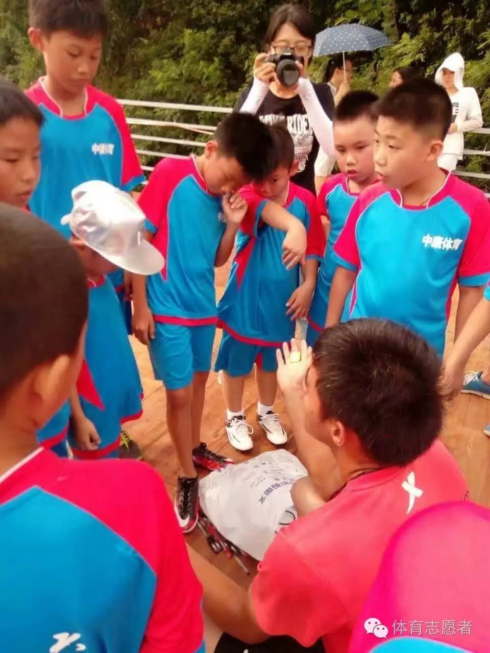 有传闻，苍老师要到6号体育公园开班，教足球，与粉丝互动？！