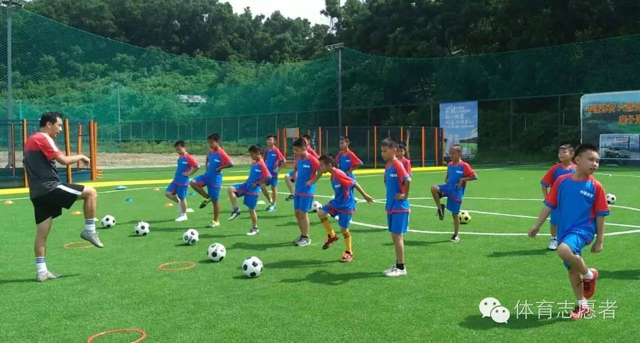 有传闻，苍老师要到6号体育公园开班，教足球，与粉丝互动？！