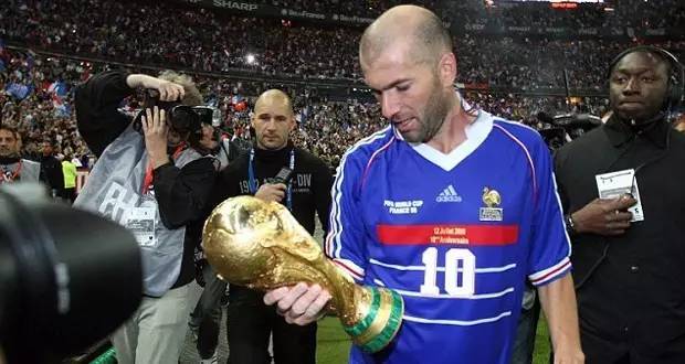 球场失意腕上得意，法国足球队员个个都是腕表达人|热点话题