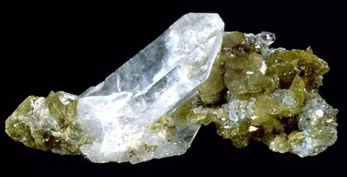 常见的岩石矿物标本图集名称,常见岩浆岩识别记录表