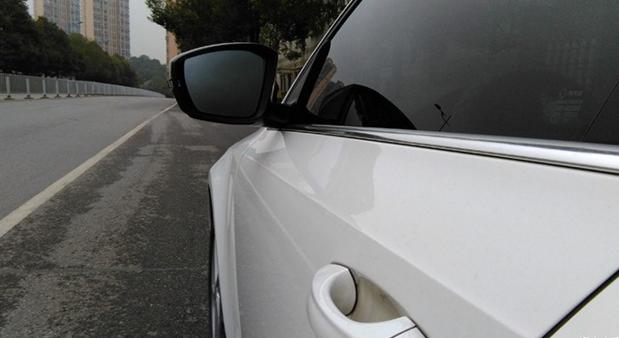 18款明锐1.6l自动豪华版功能讲解,斯柯达明锐1.5自动豪华版空间评测