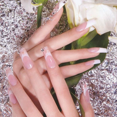 如何缓解冬季的手脚冰凉,冬季手脚心冰凉夏季手脚心燥热