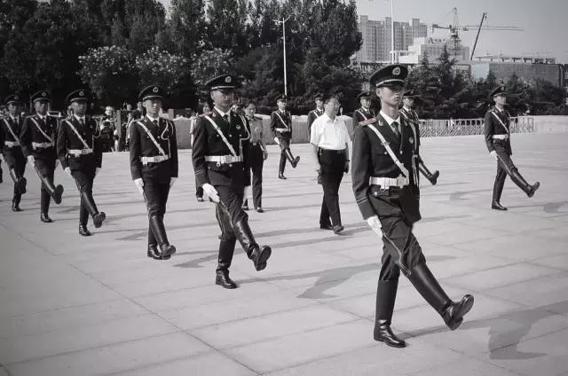 爸爸我来接你回家,宝贝快醒来爸爸带你回家